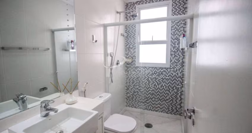 Luxuoso Apartamento à Venda, com 297 m² de área útil privativa, 04 suites e 06 vagas, no Condomíni