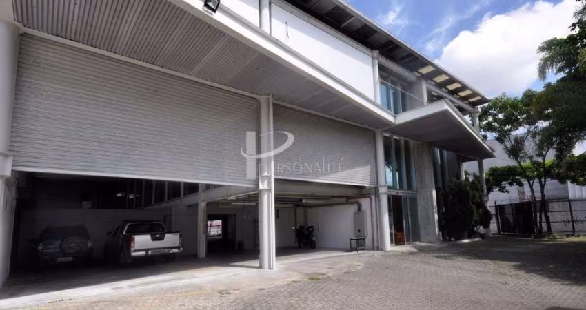 Prédio comercial, 1.970 m2, 3 pavimentos, para locação, Av. Santa Marina, Barra Funda.
