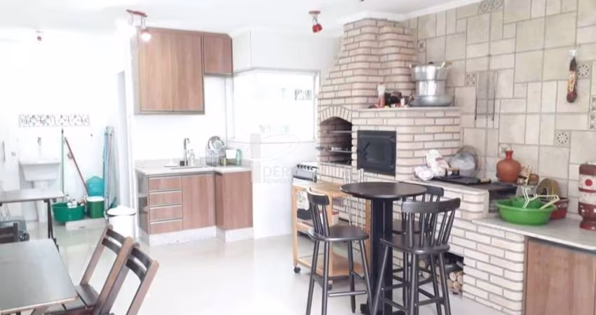Lindo Sobrado, Novo, Alto Padrão de Acabamento, 200 m² de área construída,