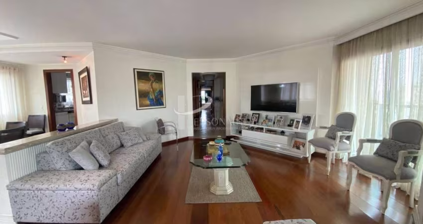 Apartamento, andar alto, 202 m², 4 dormitórios, 3 suítes, 3 vagas, para venda, Tatuapé.