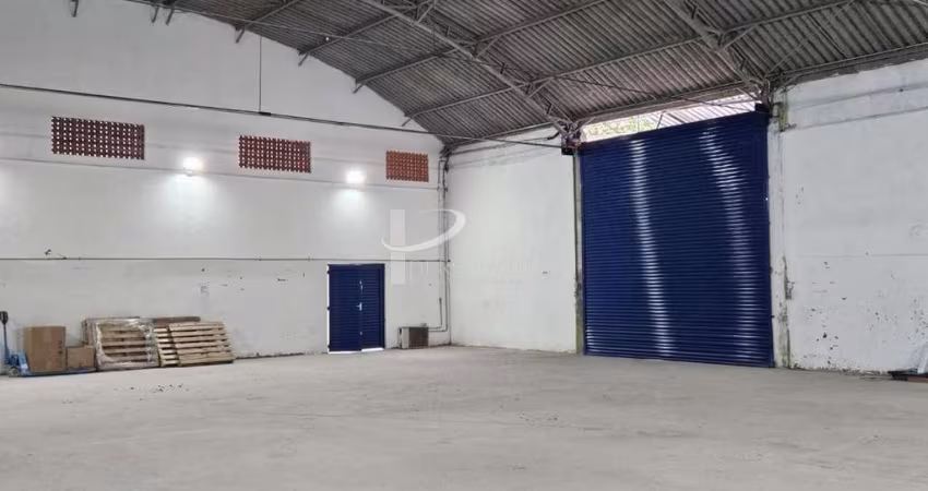 Galpão 1.000 m2 REFORMADO! Vestiário, Refeitório, Escritórios, p/ Locação Presidente Altino Osaco Sp