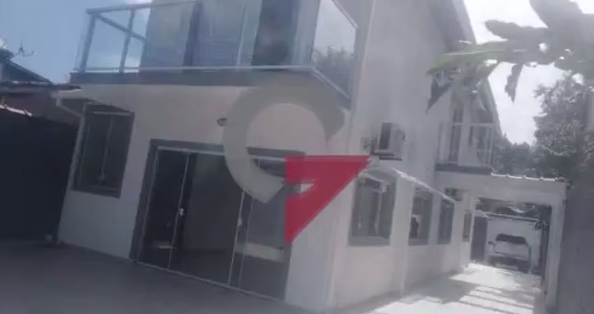 Casa com 3 quartos à venda no Pereque-Mirim, Ubatuba 
