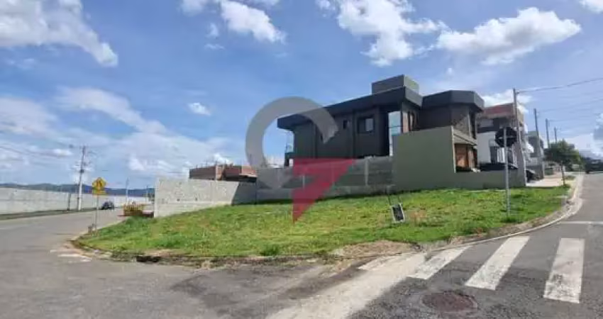 Terreno em condomínio fechado à venda no Parque Residencial Maria Elmira, Caçapava 