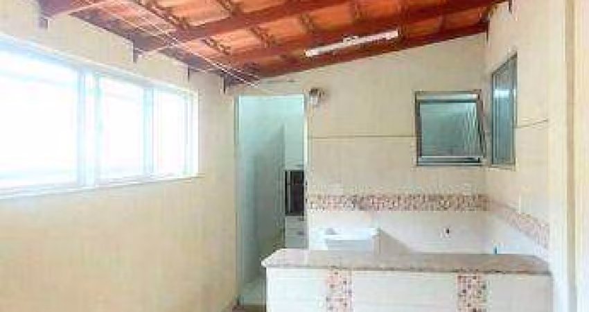 Apartamento 3 quartos com vaga. Área coberta e apenas um lance de escadas. Localização Privilegiada no bairro Paineiras e a 5 minutos da UFJF.