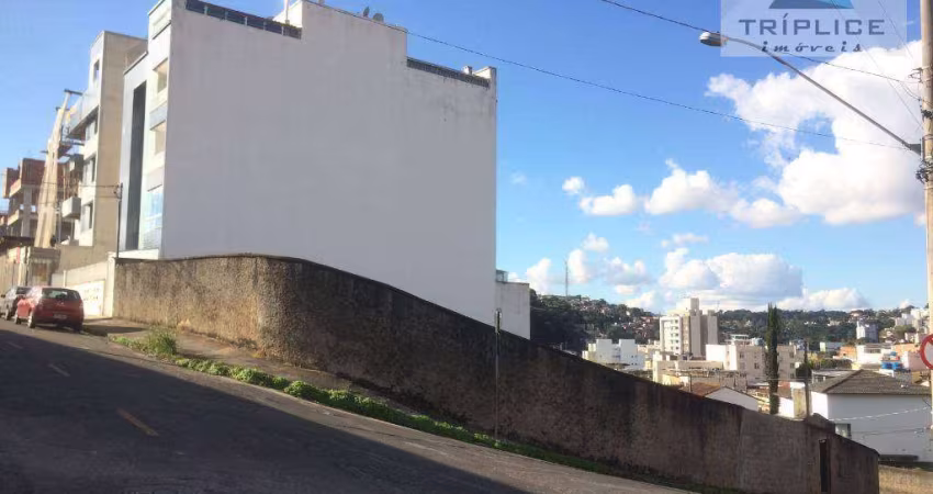 Terreno com excelente topografia e localização no bairro São Pedro. Disponível para permuta.