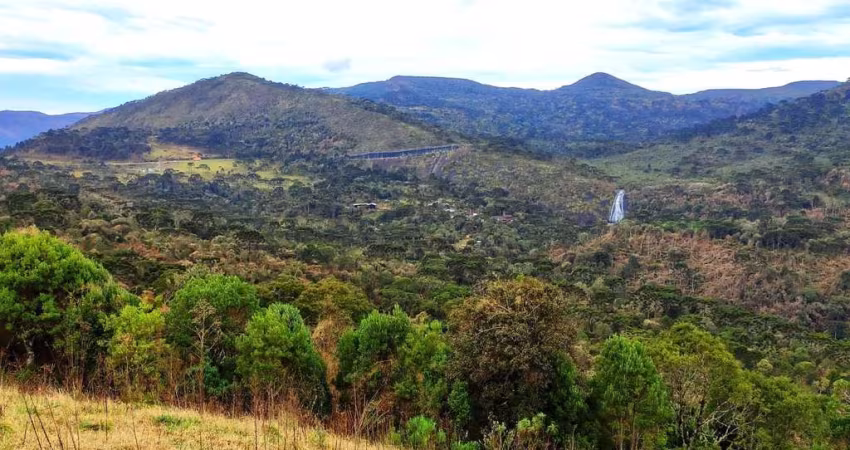 Área com vista privilegiada para Cascata Véu de Noiva em Urubici