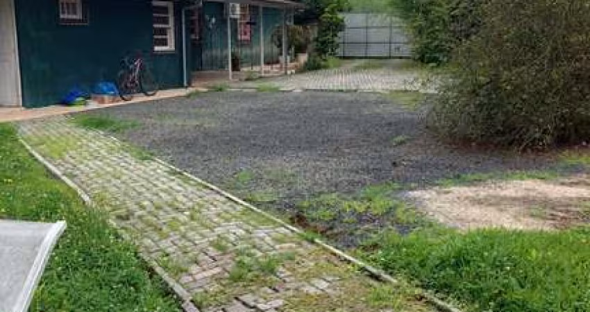 Área com mais ou menos 1300 m2, com um linda vista para cidade