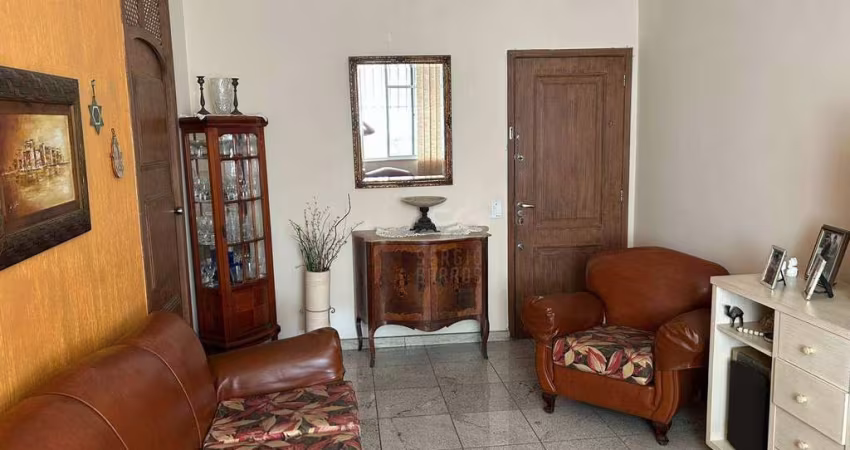 Apartamento de 3 quartos, 1 suíte, na Av. Sete, todo reformado, 1 vaga.