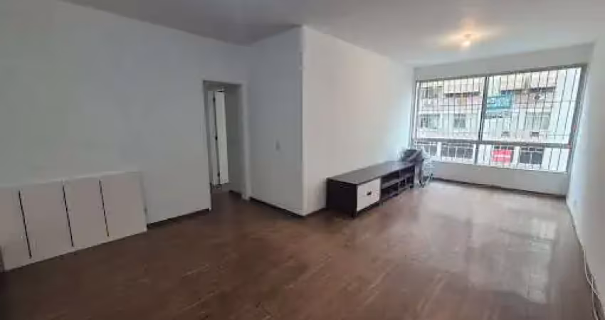 Apartamento de 2 quartos, 1 suíte, todo amplo, junto ao campo são bento, 1 vaga.