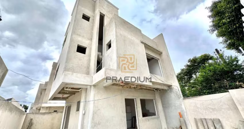 Sobrado com 3 dormitórios à venda, 105 m² por R$ 698.000,00 - Portão - Curitiba/PR