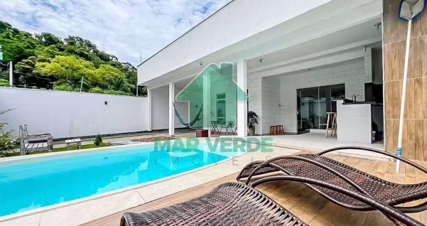 Linda Casa Térrea 3 suítes com Piscina Massaguaçu