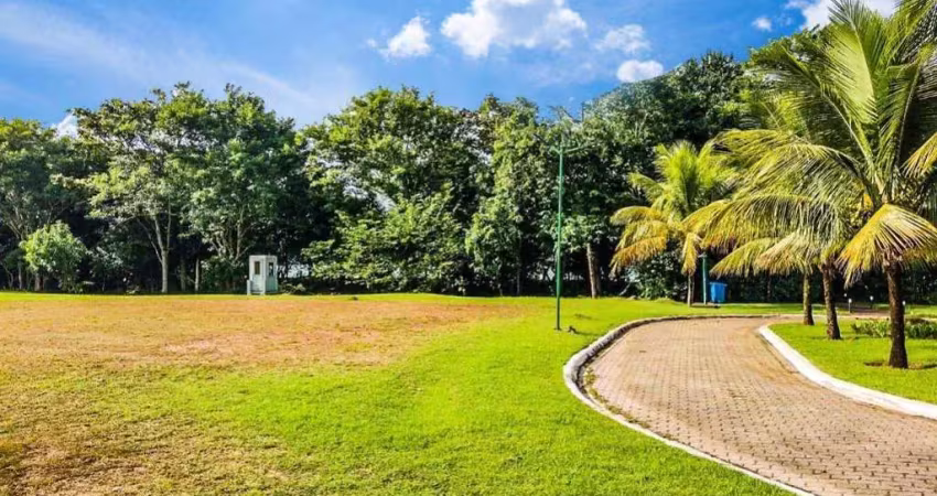 Lote espetacular 1700m² em condomínio de alto padrão pé na areia