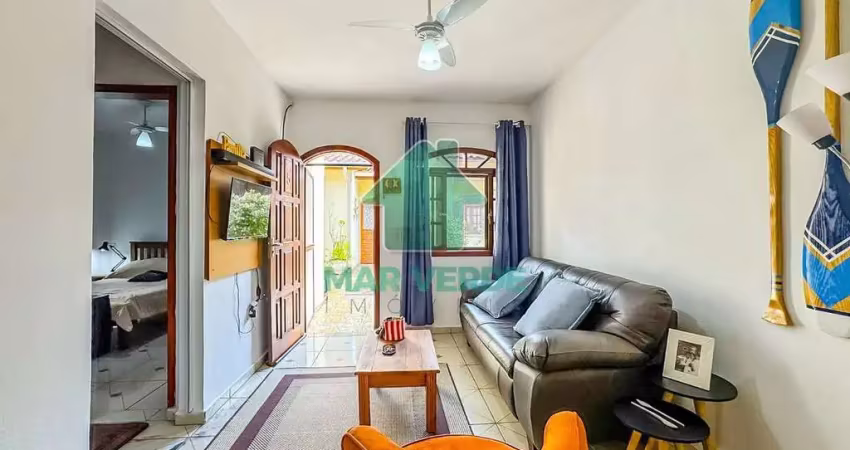 Casa em condomínio fechado a 600m da praia martim de sá – caraguatatuba/sp