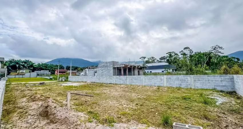 Lote murado e aterrado com 384m² à venda no condomínio mar verde – caraguatatuba/sp