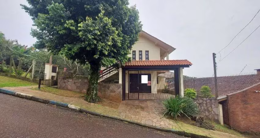 Casa com 3 dormitórios para alugar, 171 m² por R$ 3.710,00/mês - Petrópolis - Novo Hamburgo/RS