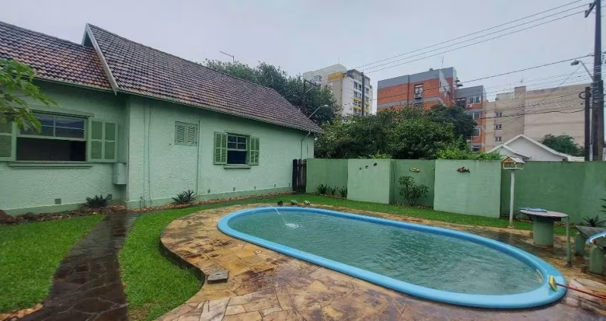 Casa com 3 dormitórios, 200 m² - venda por R$ 1.100.000,00 ou aluguel por R$ 4.927,00/mês - Pátria Nova - Novo Hamburgo/RS