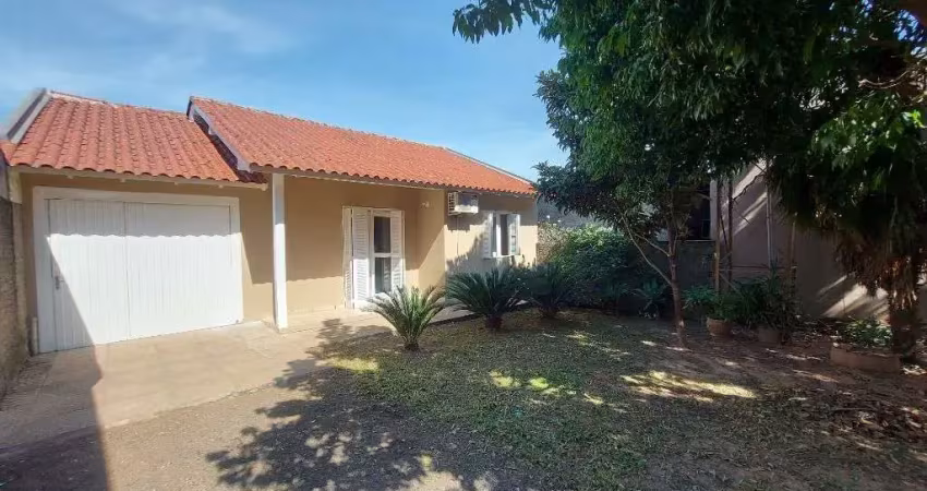Casa com 2 dormitórios à venda, 100 m² por R$ 380.000,00 - Canudos - Novo Hamburgo/RS