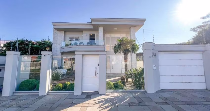 Casa com 4 dormitórios à venda, 349 m² por R$ 1.700.000,00 - Centro - Estância Velha/RS