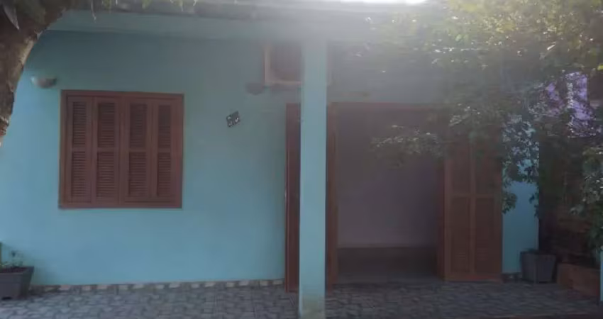 Casa com 2 dormitórios à venda, 45 m² por R$ 200.000,00 - Alpes do Vale - Novo Hamburgo/RS