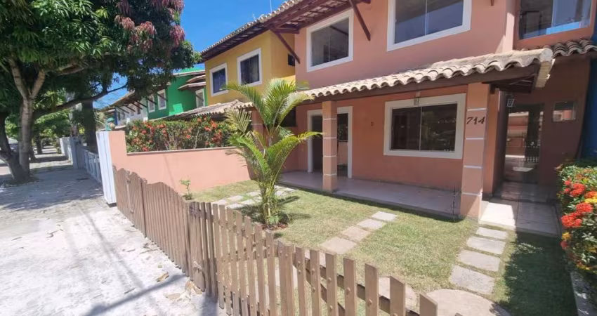 Casa em Stella Maris  Condomínio com Lazer Completo e Segurança.
