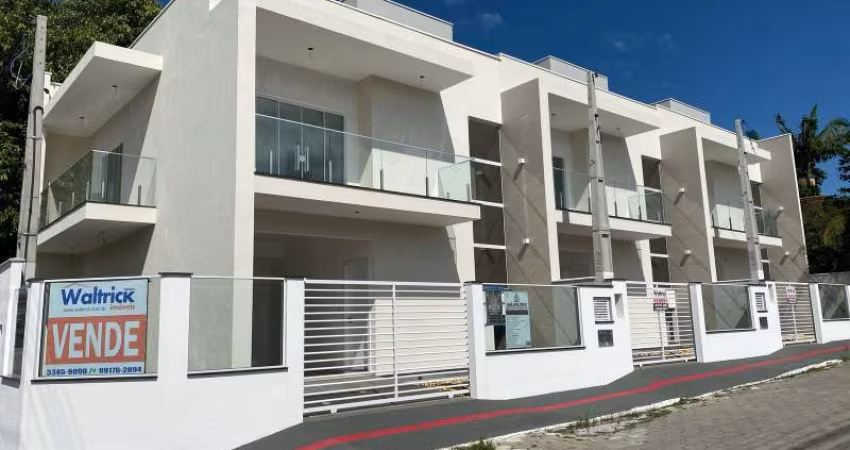 Sobrados no Residencial Villa Catarina no Centro de Penha.