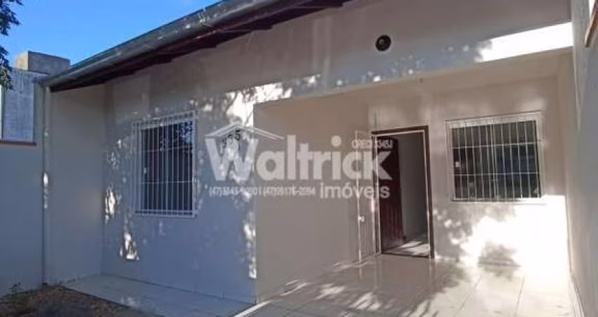 Geminado no Residencial Cleide Ferreira XVIII no Bairro de Armação do Itapocoroi.
