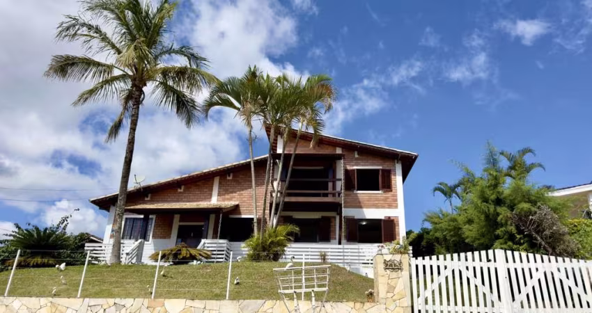Casa em Condomínio para Venda em Bom Jesus dos Perdões, Condomínio Alpes D` Ouro, 4 dormitórios, 1 suíte, 3 banheiros, 4 vagas