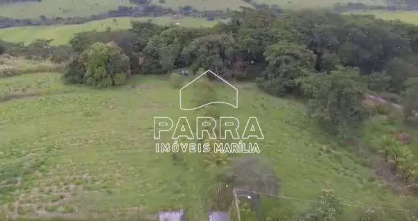 VENDE-SE CHÁCARA NO SÍTIOS DE RECREIO SANTA CAROLINA - MARILIA/SP