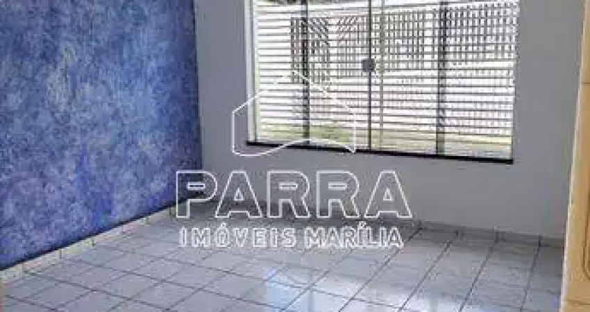 VENDE-SE RESIDÊNCIA NO JARDIM ALVORADA (MARILIA) - MARILIA/SP