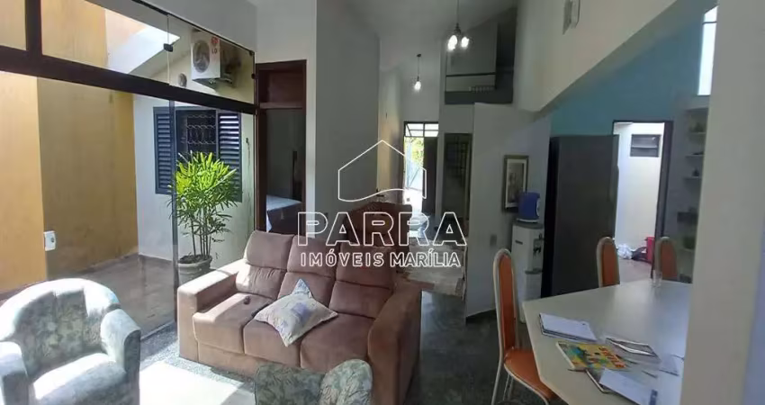 Casa com 3 quartos à venda no Jardim Parati, Marília 
