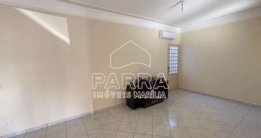 VENDE-SE RESIDÊNCIA NO JARDIM PORTAL DO SOL - MARILIA/SP