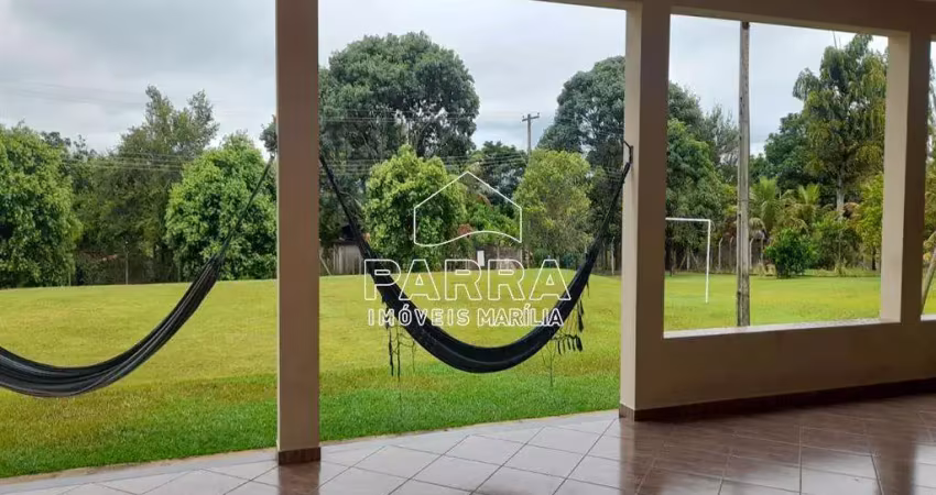 Vende-se chácara no estância três lagos - marilia/sp