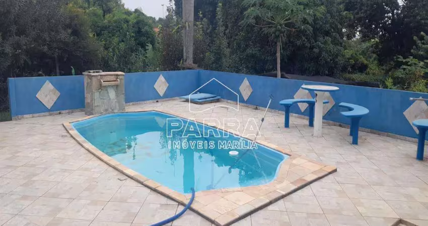 Vende-se chácara no estância santa barbara - marilia/sp