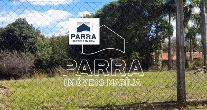 VENDE-SE CHÁCARA NO ESTÂNCIA TRÊS LAGOS - MARILIA/SP