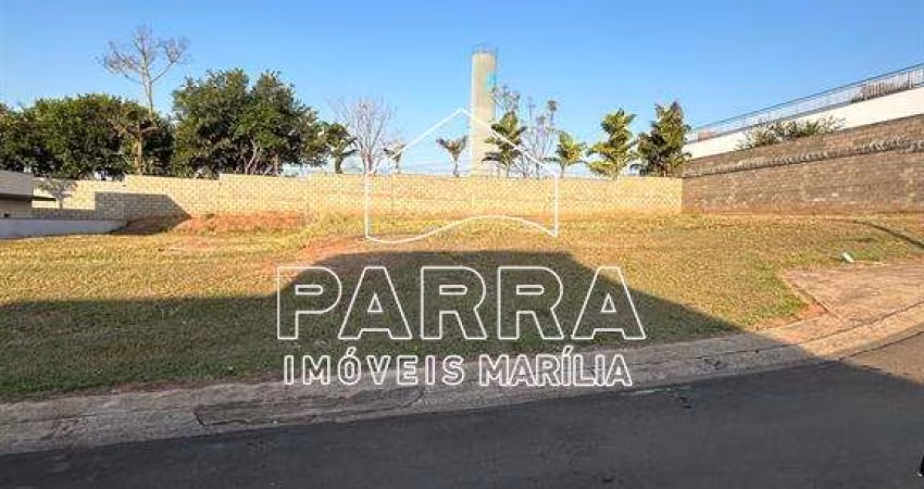 VENDE-SE TERRENO NO COND. RECANTO DAS ESMERALDAS I - MARILIA/SP