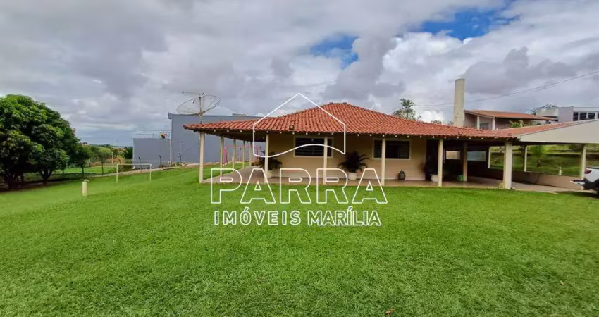 Vende-se chácara no estância santa barbara - marilia/sp