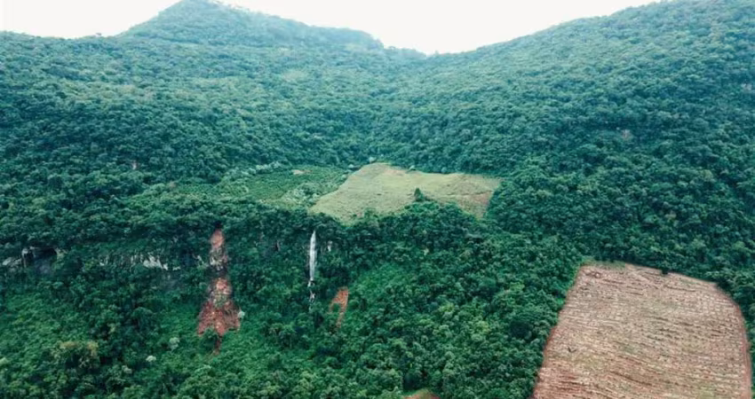 Terreno à venda na Zona Rural, Vale Real 