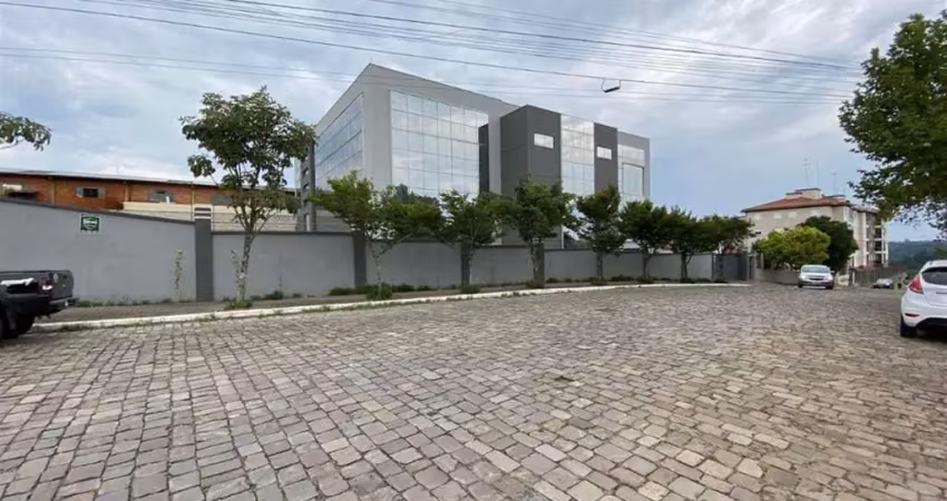 Barracão / Galpão / Depósito à venda no São Francisco, Farroupilha 