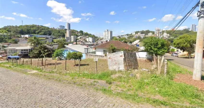 Terreno à venda no Salgado Filho, Caxias do Sul 