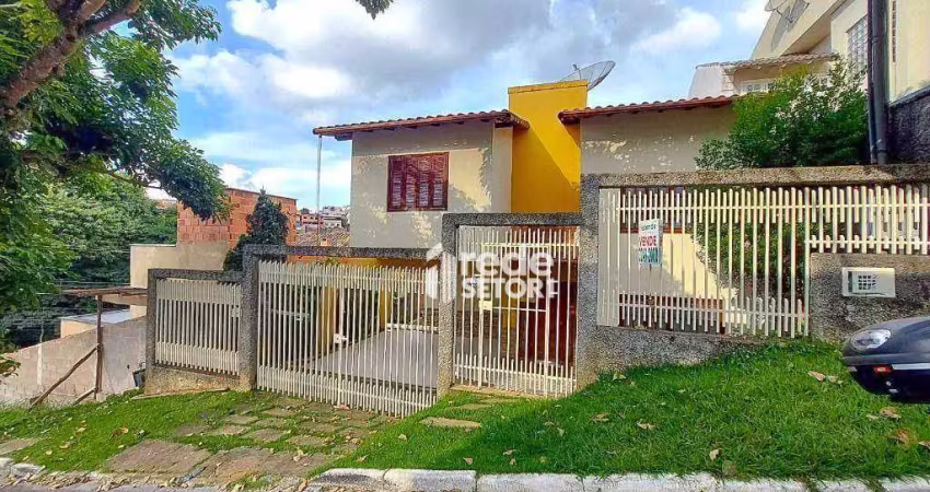 Casa com 3 Quartos à venda, 250 m² De 950.000 Por R$ 940.000 - Alto dos Pinheiros - Juiz de Fora/MG