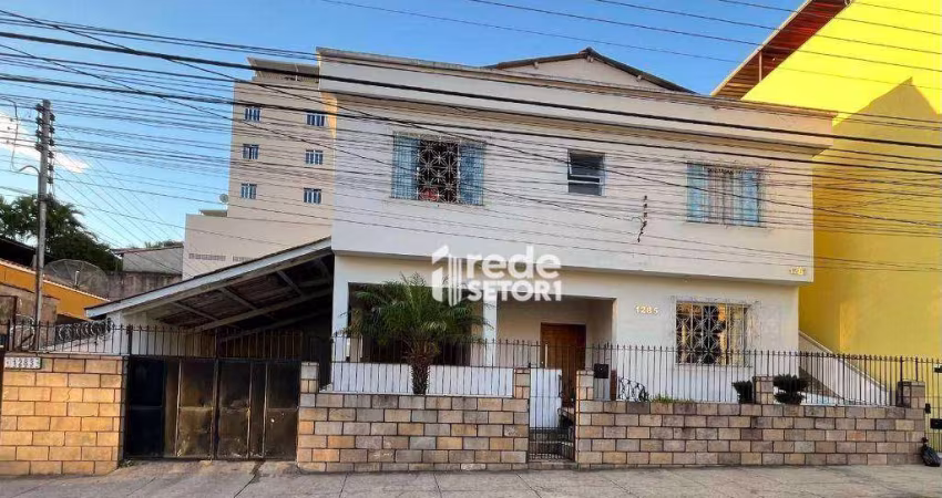 Casa com 3 quartos à venda por R$ 730.000 - Manoel Honório - Juiz de Fora/MG