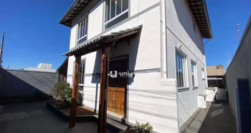 Casa com 4 quartos à venda, 300 m² por R$ 950.000 - Aeroporto - Juiz de Fora/MG