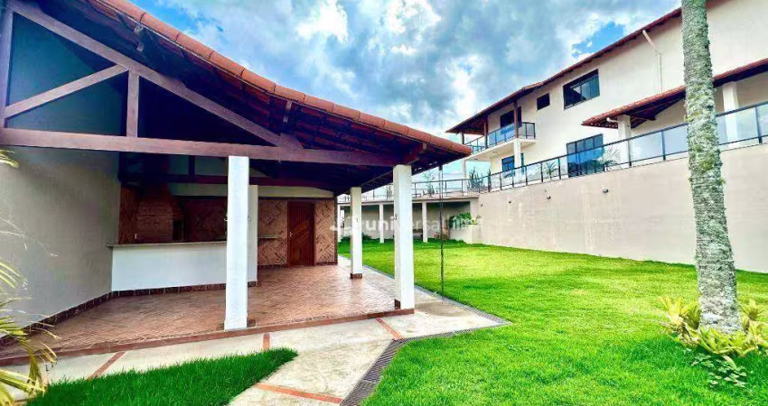 Casa clássica em 2 terrenos, condomínio fechado à venda por r$ 1.980.000,00