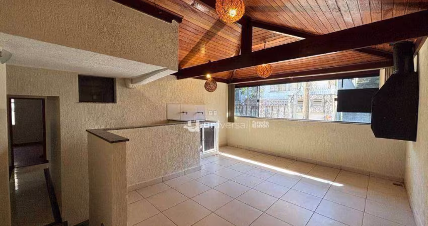 Casa estilo sobrado a venda no Grajaú.