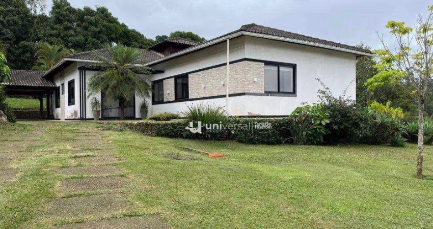 Casa com 4 Quartos à venda, 250 m² por R$ 999.900 - Pedra Bonita - Juiz de Fora/MG