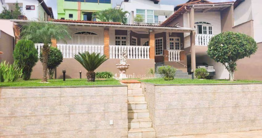 Casa com 2 quartos reversível para 3 à venda, 200 m² por R$ 760.000 - Alto dos Pinheiros - Juiz de Fora/MG