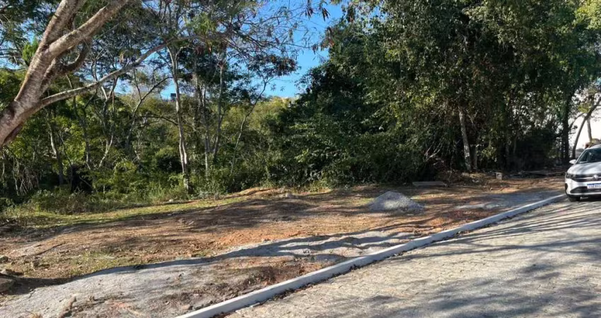 Terreno à venda no Jardim Guanabara, Macaé 