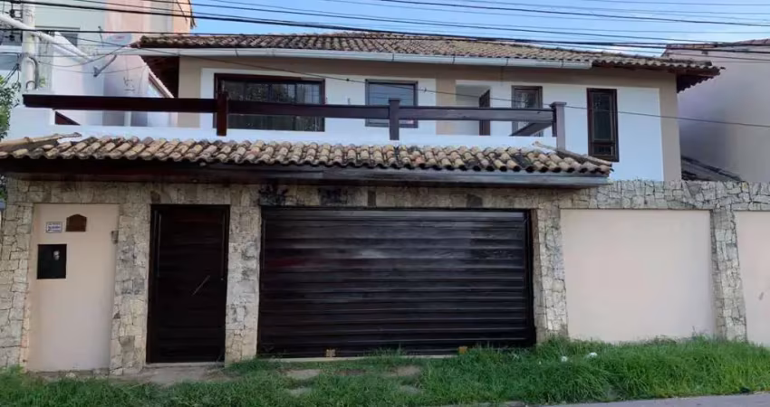 Casa para venda em macaé, gloria, 5 dormitórios, 5 suítes, 6 banheiros, 2 vagas
