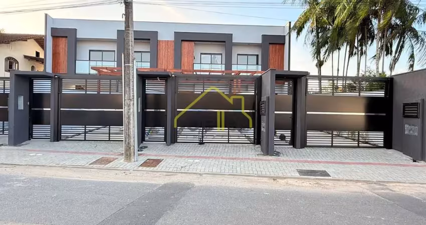 Sobrado geminado  em fase final no saguaçu próximo do colégio bom jesus!