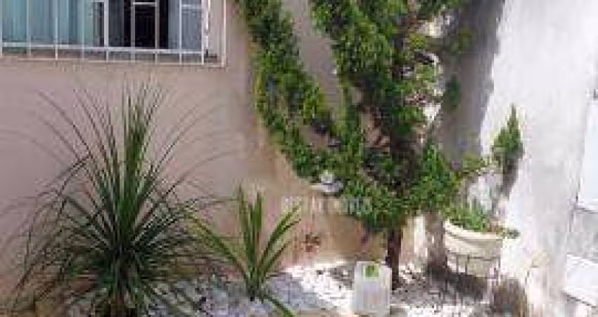 Casa com 3 dormitórios à venda, 172 m² por R$ 330.000,00 - Jardim Canaã - Uberlândia/MG
